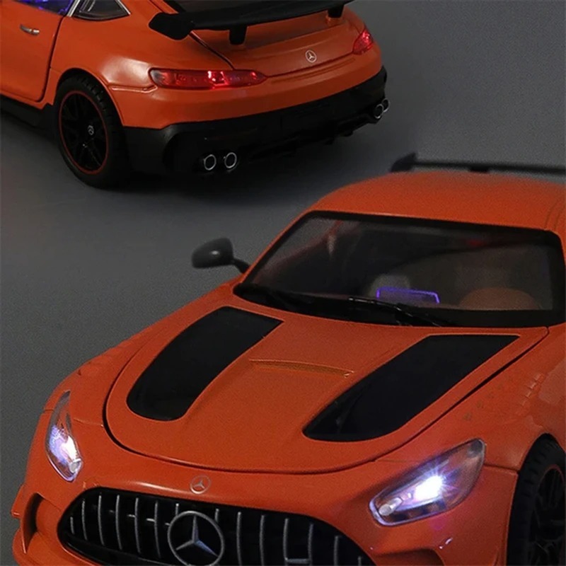  تصویر کالای ماشین بازی مدل فلزی موزیکال بنز BENZ AMG GT 11 ارایه شده در فروشگاه اینترنتی آیدین توی.https://aidintoy.com/ 