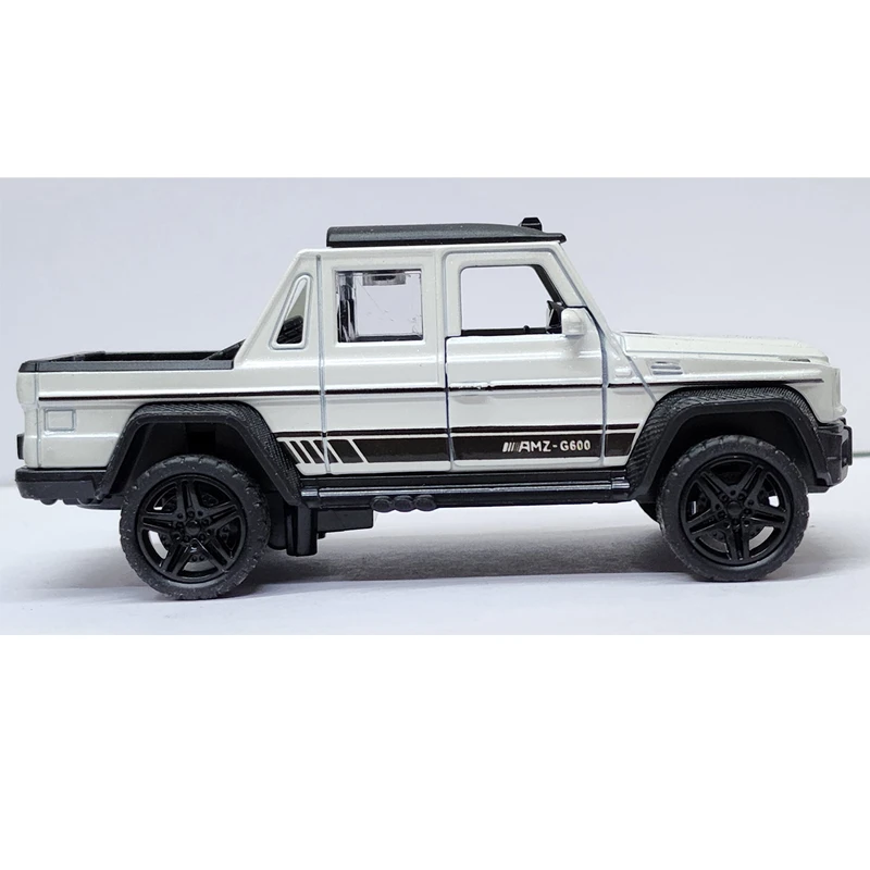 ماشین فلزی موزیکال مدل Mercedes Benz AMG G63