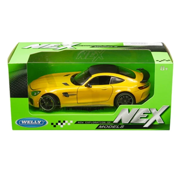 ماکت ماشین مرسدس بنز AMG GT-R برند Welly، نمونهای دقیق و قدرتمند از خودروهای اسپرت و لوکس است که برای علاقمندان به ماشینهای کلکسیونی طراحی شده است. این ماکت با ابعاد مناسب و جزئیات بینظیر، نمایی واقعی و جذاب ارائه میدهد که مناسب برای علاقمندان به دکوراسیون، کلکسیونرها و هدیههای خاص است. بدنه آن با رنگ زرد روشن و با کیفیت ساخته شده است و دربهای کنار و کاپوت قابلیت باز و بسته شدن دارند، که حس realism را در نمایش تجربه میکند. داخل خودرو با جزئیات دقیق طراحی شده است که شامل داشبورد، فرمان و صندلیها است. چرخها با طراحی دقیق و لاستیکهای قابل چرخش، حرکت روان و واقعی ماشین را به نمایش میگذارند. این مدل برای بازی یا استفاده به عنوان دکوراسیون بسیار مناسب است و در تهیه سوپرایزهای خاص جایگاهی ویژه دارد. ساخت با مواد پلاستیکی مقاوم و بادوام است، که در برابر ضربه و استهلاک مقاوم است. بستهبندی این محصول به گونهای است که حمل و نگهداری آسان و مطمئن باشد. این ماکت، انتخابی عالی برای علاقهمندان به صنعت خودروسازی و کسانی است که به جزئیات و کیفیت اهمیت میدهند.