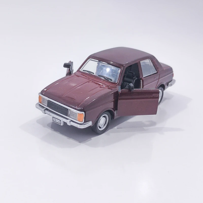 ماشین بازی طاها مدل پیکان