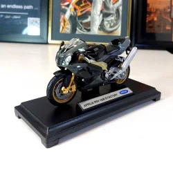 ماکت موتور وِلی مدل APRILIA RSV 1000R FACTORY کد AP19660PW