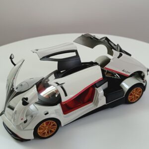 ماشین بازی چه ژی مدل Pagani Huayra کد CZ145AD