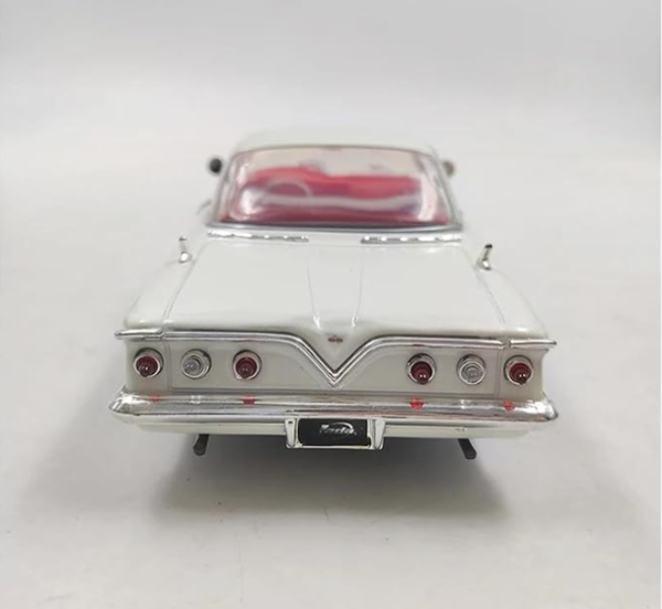 ماکت ماشین جادا مدل Chevy Impala 1961 کد 98929