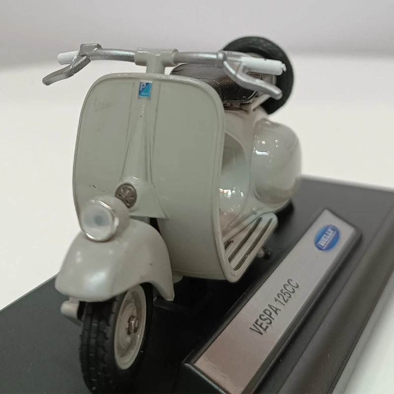 ماکت موتور ولی مدل وسپا 125cc