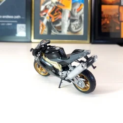 ماکت موتور وِلی مدل APRILIA RSV 1000R FACTORY کد AP19660PW