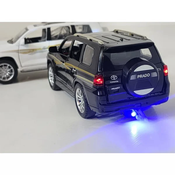 ماشین بازی چه ژی مدل تویوتا پرادو دودزا کد CZ124AD