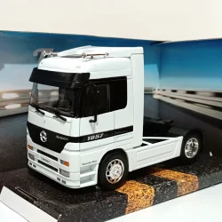 ماشین بازی وِلی مدل Mercedes Benz Actros کد 0254