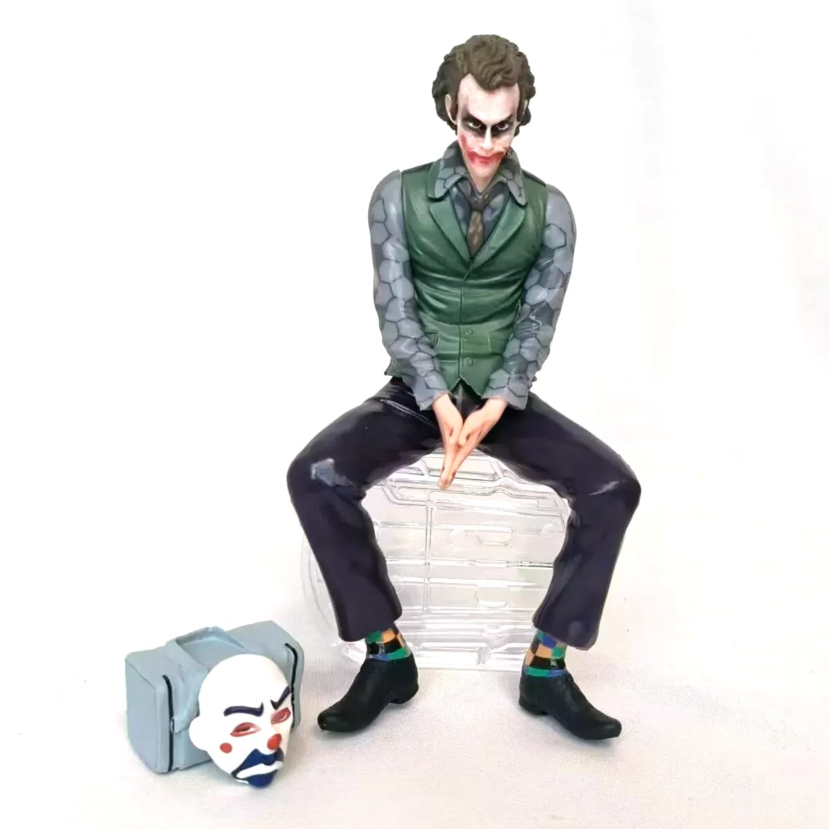 فیگور مدل جوکر هیث لجر نشسته کد HJ870
