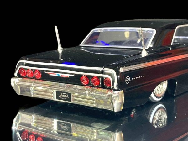 ماکت ماشین جادا مدل Chevy Impala 1964 کد 98297 - Image 6