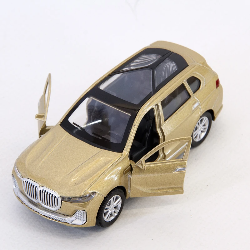 ماشین بازی مدل بی ام و طرح X8 کد BX600