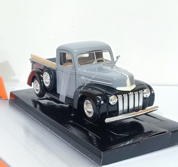 ماکت ماشین موتور مکس مدل Ford Jailbar Pickup 1942-47 کد 79388